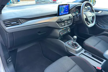 FORD FOCUS 1.0T ECOBOOST ST LINE HATCHBACK 5DR PETROL MANUAL S S 1.0 PETROL... image 11