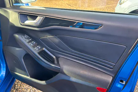 FORD FOCUS ESTATE 1.0T ECOBOOST MHEV ST LINE X ESTATE 5DR PETROL HYBRID DCT... image 35