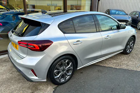 FORD FOCUS 1.0T ECOBOOST ST LINE HATCHBACK 5DR PETROL MANUAL S S 1.0 PETROL... image 43