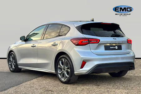 FORD FOCUS 1.0T ECOBOOST ST LINE HATCHBACK 5DR PETROL MANUAL S S 1.0 PETROL... image 5