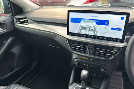 FORD FOCUS 1.0T ECOBOOST MHEV TITANIUM X HATCHBACK 5DR PETROL HYBRID DCT S S... image 50