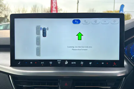 FORD FOCUS 1.0T ECOBOOST MHEV TITANIUM X HATCHBACK 5DR PETROL HYBRID DCT S S... image 55